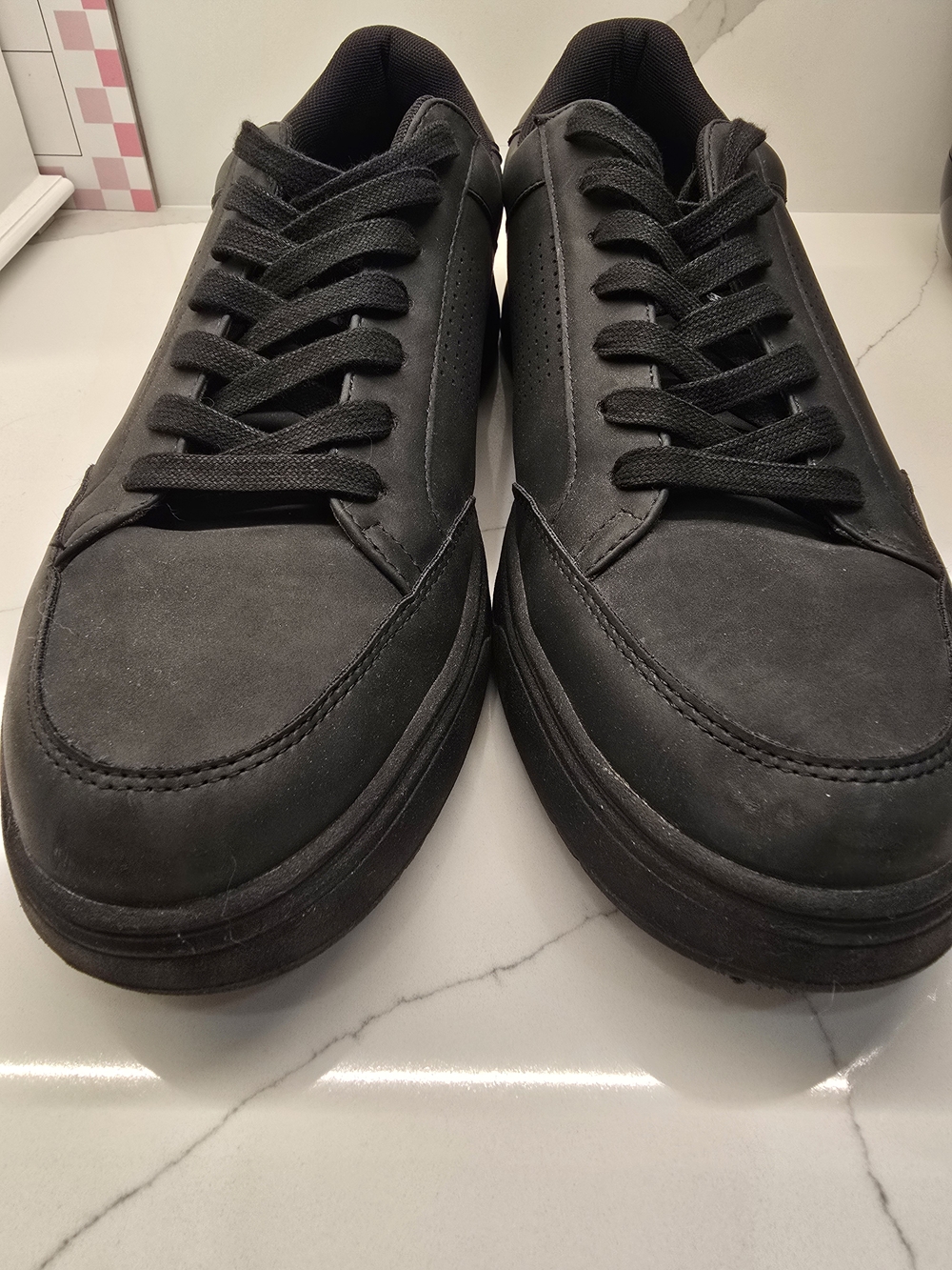 Madden Black Men's Leather Sneakers, Size 11